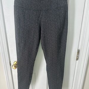 Athleta Delancey Textured Tight Leggings — Charcoal with Light Gray Pattern